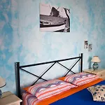 Konukevi La Sirena 3*
