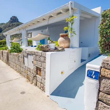 Πανσιόν La Sirena 3*