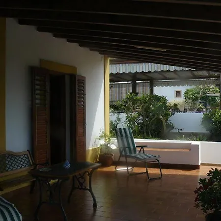 Πανσιόν La Sirena 3*